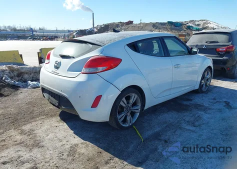 2013 Hyundai Veloster Base W/Red z USA, uszkodzony, nr VIN KMHTC6AD1DU167700